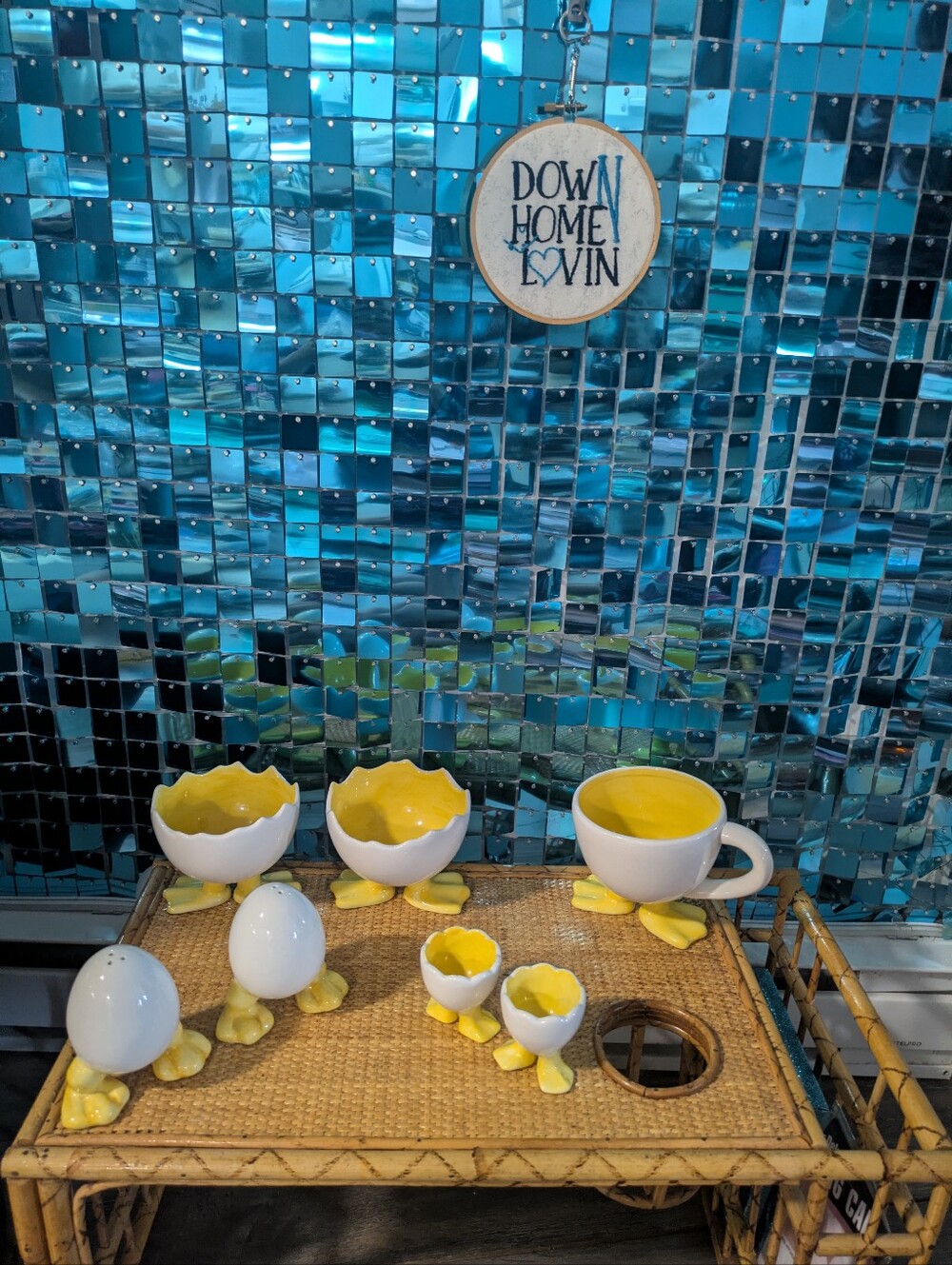 Kitchen Decor - Eggs With Legs
